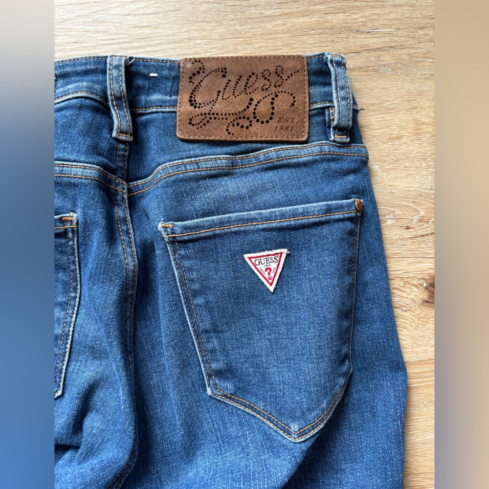Guess Jeans G05 Skinny Mid-Rise Sexy Curve Dark Wash Denim Jeans View 6